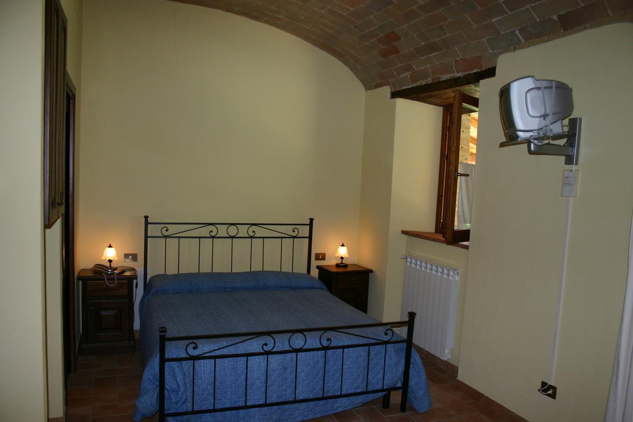 Agriturismo Oliveto Di Geltrude Contessa 아멜리아 외부 사진